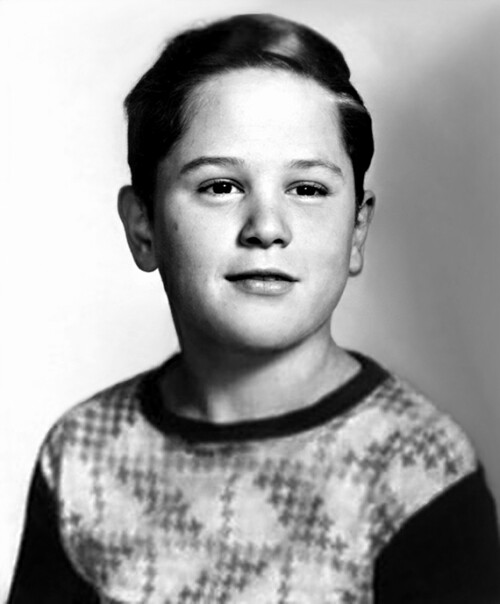 570x688-robert-de-niro-childhood.jpeg